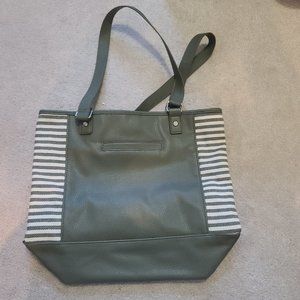 Thirty One purse